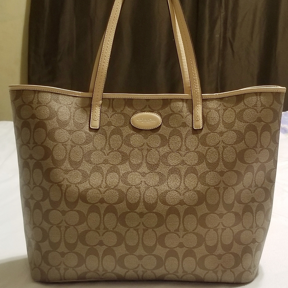 COACH Women's Tote